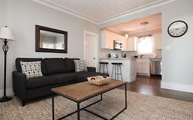 New One Bedroom Apartment Near Lake Winnipesaukee